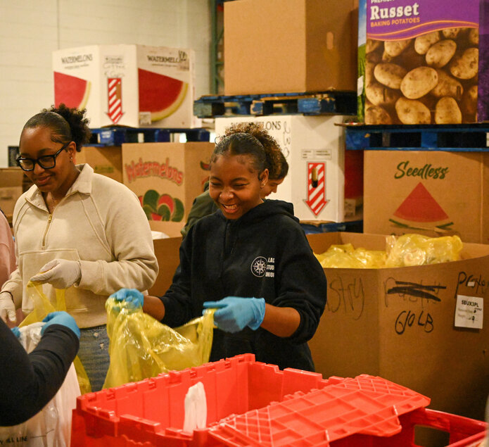 Upper School Students Volunteer at Akron-Canton Regional Foodbank