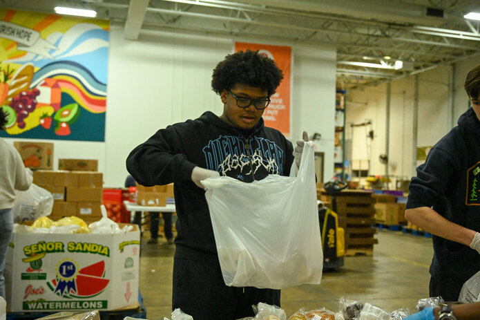 Upper School Students Volunteer at Akron-Canton Regional Foodbank