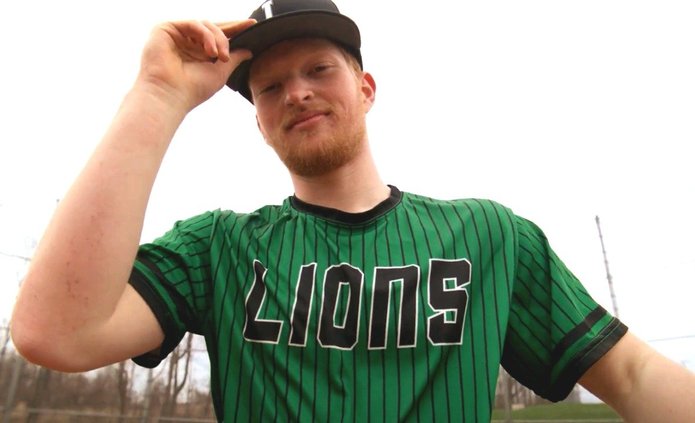 Senior Spotlight: Meet Adam '23